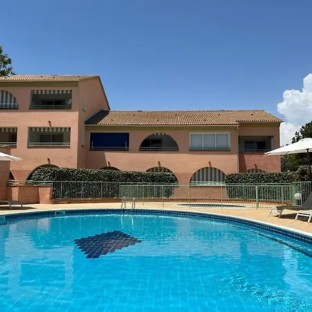 Appart hôtel Les Jardins De La 3*